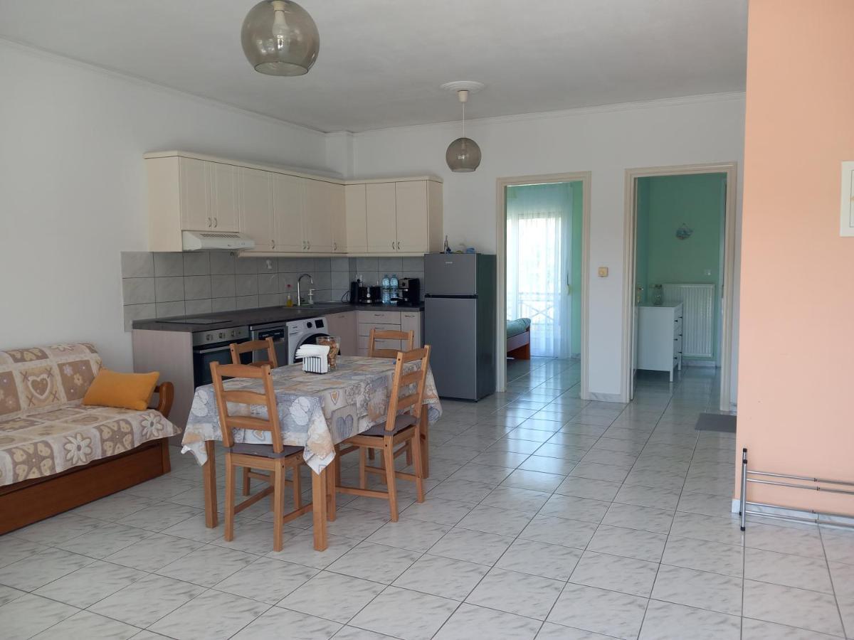 The Twelve In Iraklitsa Apartment Nea Iraklitsa Ngoại thất bức ảnh