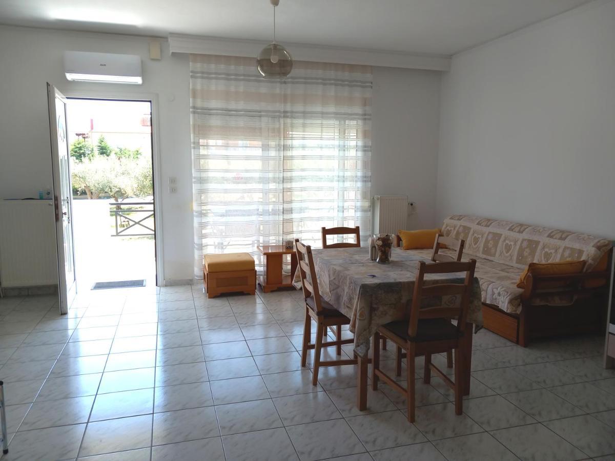 The Twelve In Iraklitsa Apartment Nea Iraklitsa Ngoại thất bức ảnh