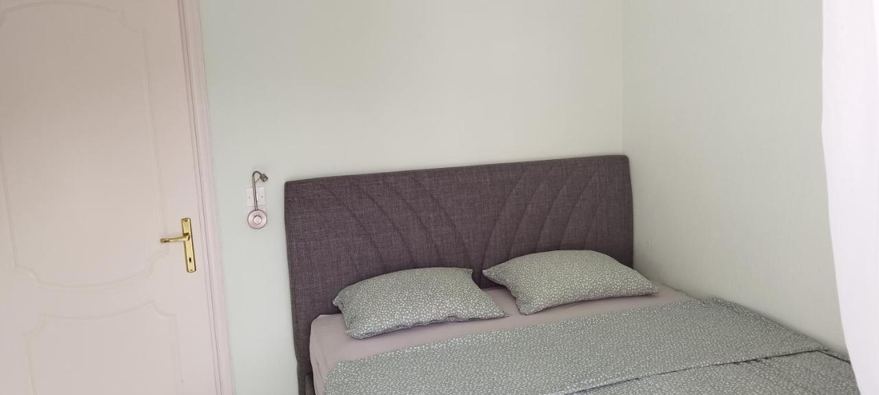 The Twelve In Iraklitsa Apartment Nea Iraklitsa Ngoại thất bức ảnh
